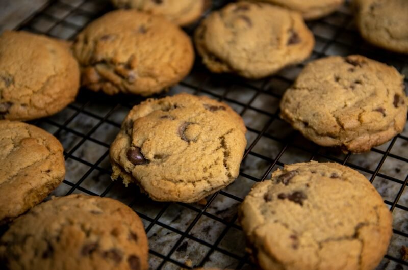 Almond Flour Chocolate Chip Cookies